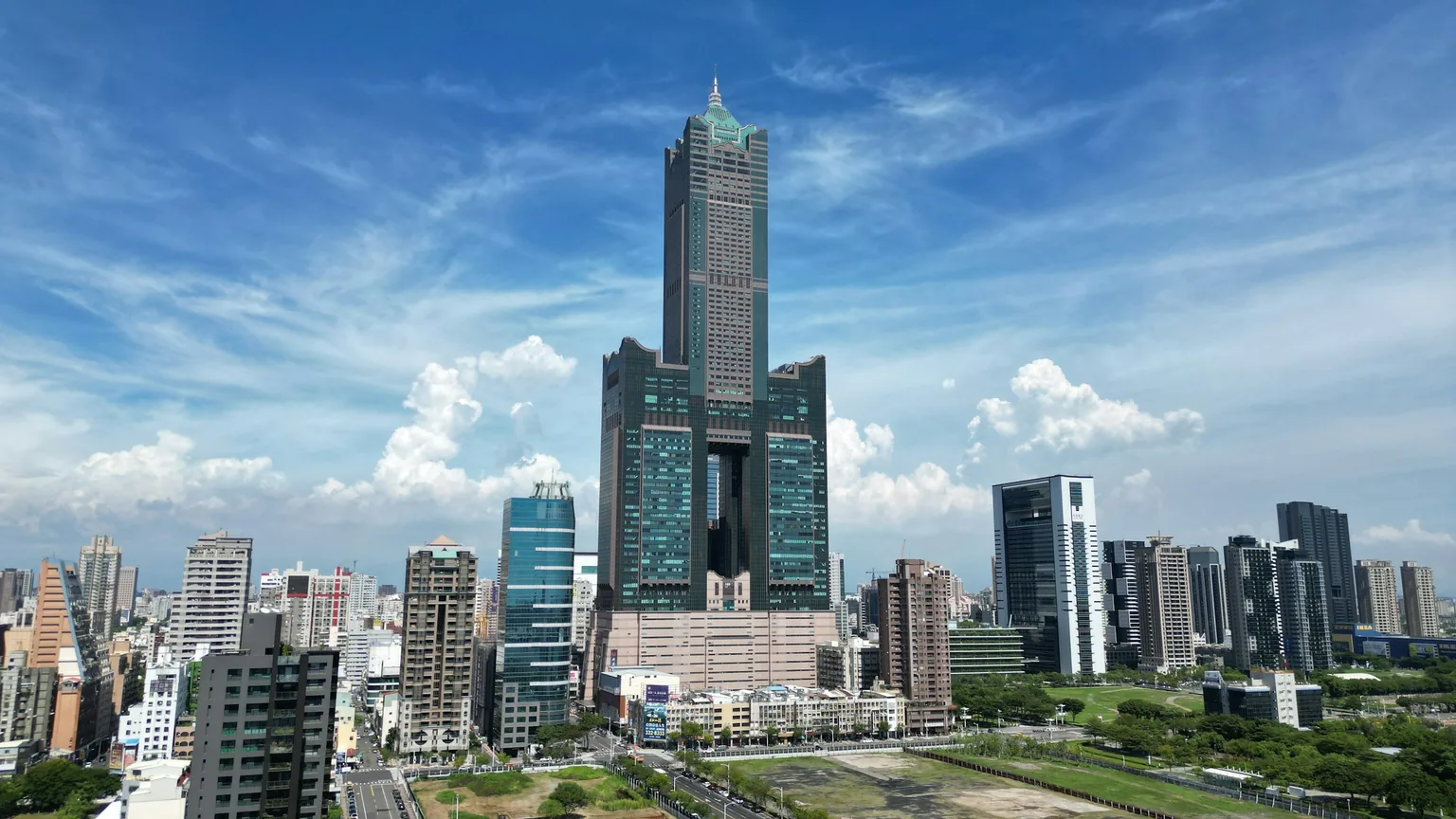 高雄市區的高樓天際線